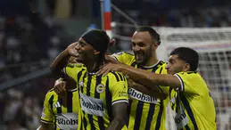 Fenerbahçe 18 yıl sonra Şampiyonlar Ligi'nde: Lyon'u deplasmanda 2-1 yendi