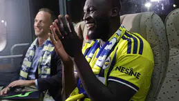 Fenerbahçe'nin yeni yıldızı İstanbul'da: Romelu Lukaku taraftarlarla buluştu