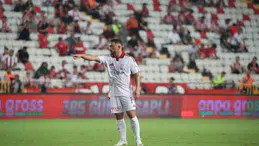 Pendikspor, Antalya'da zorlu bir mücadeleyi kazanarak 3 puanı kaptı