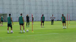 Konyaspor, Fenerbahçe için hazırlıklarını sürdürüyor: İlhan Palut, takımın performansına dair değerlendirmelerde bulundu