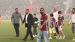 Muhammed Salah, Trabzonspor'un yeni yıldızı olarak taraftarları selamladı
