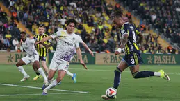 Fenerbahçe, evinde Eyüpspor ile kritik mücadeleye çıkıyor