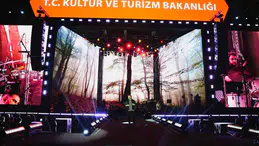Ahmet Şafak Kayseri'de hayranlarıyla buluştu