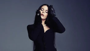 Simge’den yılın albümü: 'Anlatasım Var'