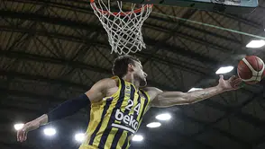 Fenerbahçe Beko, Anadolu Efes’i zirve yarışında geride bırakmak için sahada!