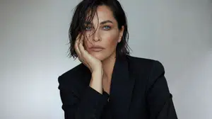 Hülya Avşar’dan imaj şovu... Bu kez başrolde 'Fazilet' var!