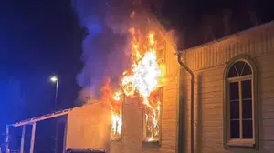 Fransa’da islamofobi alarmı: Grenoble’daki cami yangın çıkardı!