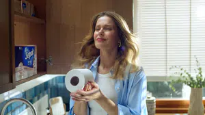 Burcu Biricik’in sesiyle gelen rahatlık: Selpak reklamı yayında