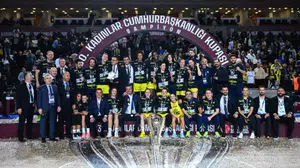 Kadın basketbolunda zirvenin adı belli oldu: Fenerbahçe Opet şampiyon!