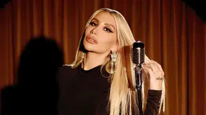 İrem Derici fikrini güncelledi: 'İstemiyorumdan deliler gibi istiyorum'a hızlı geçiş!