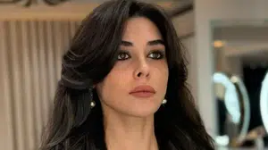 Büşra Cebe'nin biyografisi: Çok yönlü sunucu ve senaristin hayatı ve kariyeri