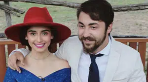 Kirazlı küpeleriyle hatırlanıyordu son hali bambaşka! Kurretülayn Matur herkesi şaşırttı