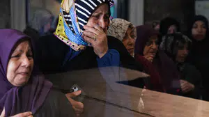 Görenler gözyaşlarını tutamıyor! Hazreti Muhammed’in (SAV) mukaddes emaneti sergileniyor