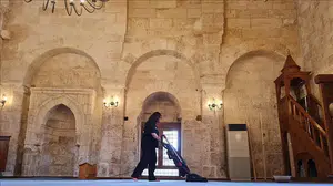 1800 Yıllık Mirası Gençler Ayağa Kaldırdı: Ramazan Bayramı’na Gönüllü Temizlik Desteği