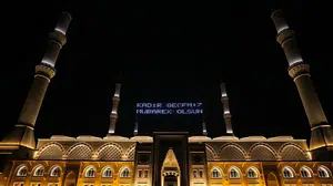 Kadir Gecesi'nde Hangi Dualar Edilmeli? Peygamberimizin En Faziletli Duası Açıklandı!