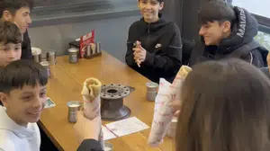 Karne getir kebap götür! Hasan Usta’dan öğrencilere motivasyon hediyesi