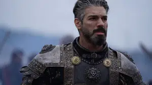 Şükrü Özyıldız ile Cemre Gümeli Sevgili mi, Kuruluş Orhan Setinde Aşk mı Başladı