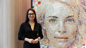 Hastane atıklarından sanata uzanan büyük dönüşüm: Deniz Sağdıç'ın 'Sanat İyileştirir' sergisi Memorial Göztepe Hastanesi’nde!