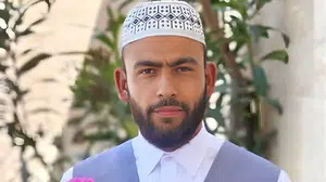 Celal Karatüre kimdir, nereli, Roman mı? Hangi cemaatten, kaç yaşında ve ne iş yapıyor?