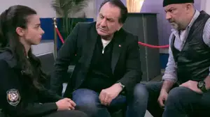 Arka Sokaklar 740. Bölüm Fragmanı Youtube, Zafer Ergin Rıza Baba Diziden Ayrılıyor mu, Barış'ın Evindeki Aramada Ne Bulundu?