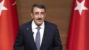 Cevdet Yılmaz Hayatı (Kimdir), Kaç Yaşında, Aslen Nereli? Mesleği Ne, Hangi Görevlerde Bulundu, Evli mi?