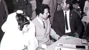 Safiye Soyman’ın ilk eşi kim, Ziya Akaröz ne iş yapıyordu, neden boşandılar?