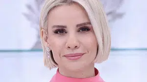 Esra Erol’un kardeşi var mı? Kaç kardeşi var? Kardeşleri ne iş yapıyor?