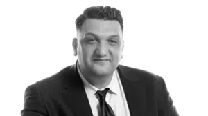 Serkan Toparlak HAYATI, Neden Öldü, Kaç Yaşındaydı? Bursa Büyükşehir Belediyesi Sanatçısının Ölüm Nedeni Açıklandı mı?