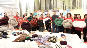 Vodafone Gönüllüleri engelli hayvanlar için yürüteç üretti