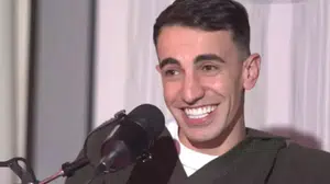 Sahne adının ardındaki sır perdesi aralanıyor!