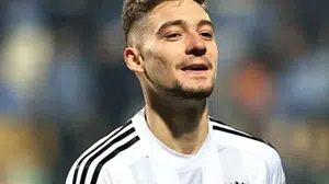 Trabzonsporlu Ernest Muçi kimdir, kaç yaşında, aslen nereli, boyu kilosu kaç, piyasa değeri ne kadar, Trabzonspor performansı nasıl?