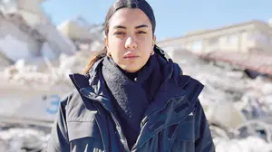 Fulya Öztürk Kimdir, Kaç Yaşında, Nereli, Evli Mi, CNN Türk Kariyeri Nasıl Başladı, FOX’tan Neden Ayrıldı?