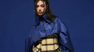 Teoman’ın efsane şarkısı Gönülçelen’e M Lisa yorumu