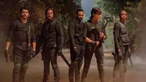 Beş Yıllık Bekleyiş Sona Eriyor: The Old Guard 2 Kadrosuna İki Dev İsim Katıldı