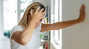 İngiltere’de Gençleri Hedef Alan Enfeksiyon Ulusal Krize Dönüştü