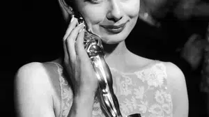 AUDREY HEPBURN OSCAR REKORU NE! Kaç Oscar Kazandı?