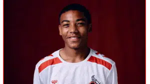 Yerli Mbappe lakabı Avrupa’da yankı uyandırdı: Thierry Karadeniz performansıyla büyülüyor!