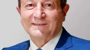 PROF. ACAR BALTAŞ KAÇ YAŞINDA! Ne iş yapıyor? Aslen nereli?