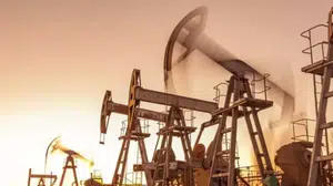 BRENT PETROL REKOR MU KIRDI! Hürmüz Boğazı Krizi Petrolü Nasıl Etkiliyor, Akaryakıta Büyük Zammı Gelecek?