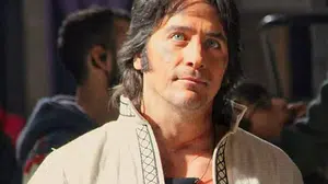 Survivor parkurlarında konuşulan performans özel hayatıyla da dikkat çekiyor!