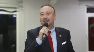 Beline havluyu sardı, kasayı boşalttı: CHP’li başkanın 'harem' operasyonu!