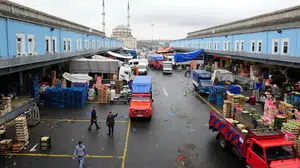 Ticaret Bakanlığı duyurdu! Hallerde vergi kaybı ve fiyat oyununa inceleme