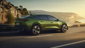 Peugeot’dan pazar karıştıracak hamle: Yeni 408 Türkiye’de, fiyatı gören bayiye koşacak!