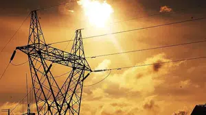 İzmir’de 18-19 Nisan elektrik kesintisi var mı? Hangi mahallelerde olacak, kaç saat sürecek, ne zaman bitecek?