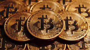Bitcoin’de sert düşüş yatırımcıyı şaşkına çevirdi: Son 6 ayda büyük erime!