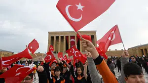 23 Nisan tatili iptal mi, kutlamalar yapılacak mı, okullar tatil mi, karar açıklandı mı?