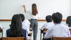 Nisan Ek Ders Ödemesi Ne Kadar? Öğretmenlerden 5 Gün Kesilecek Mi, Ödeme Ne Zaman, Kimleri Kapsıyor?