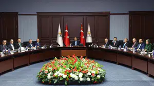 Vatandaş isyan etti, teamül değişti: AK Parti'de yeni dönemin şifreleri!