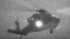 6 saatlik inat kanlı bitti! ABD donanması İran gemisini suların ortasında durdurdu!