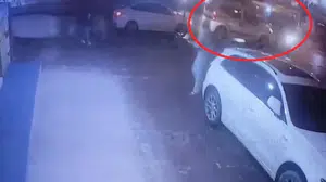 Kaza değil katliam gibi! Ters yönden geldi, 3 aracı biçti